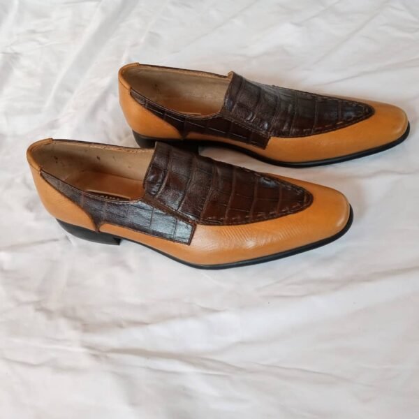 Chaussure fermé – Image 2