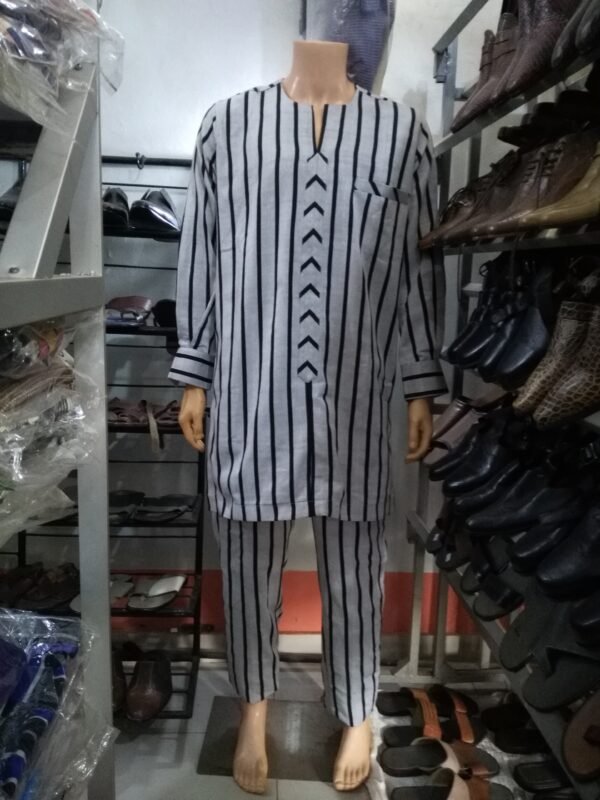 Modèle goodluck en pagne tissé – Image 5