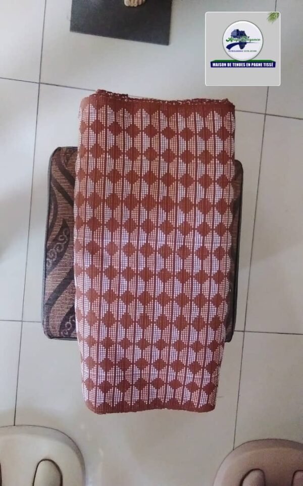 Pagne tissé à motif