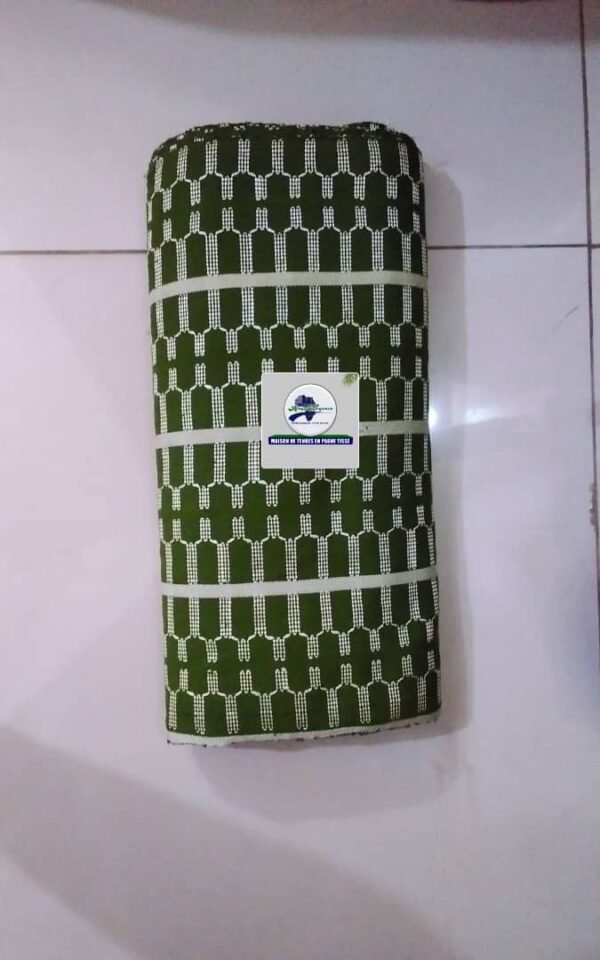 Pagne tissé à motif complexe vert