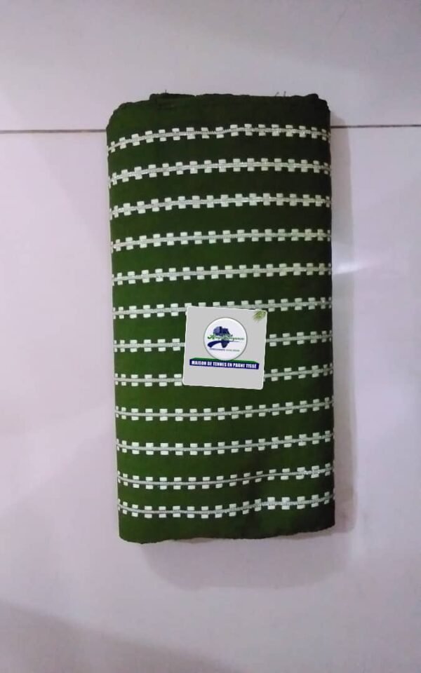 Pagne tissé à motif complexe vert