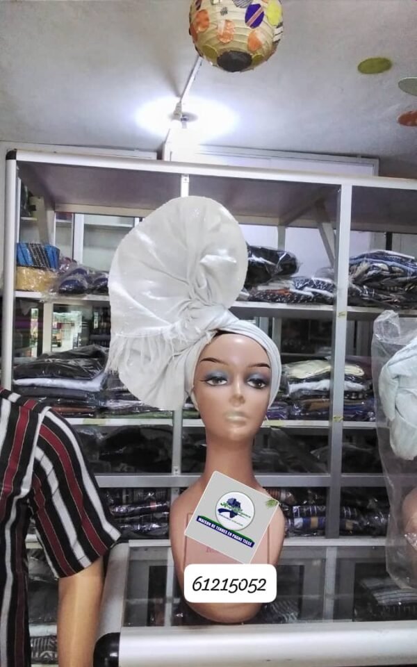 Foulard en pagne tissé blanc