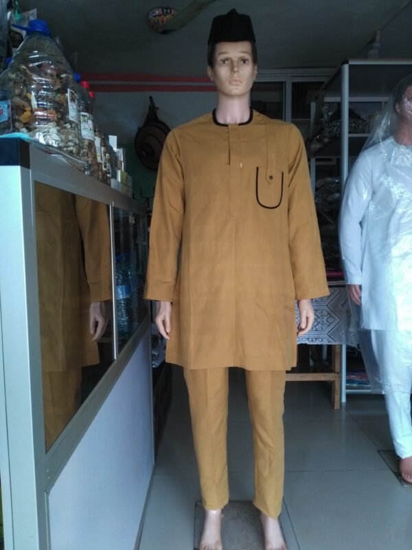 Goodluck en pagne tissé cloueur kaki