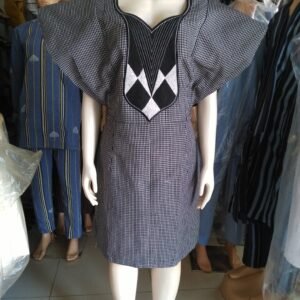Robe en pagne tissé brodé