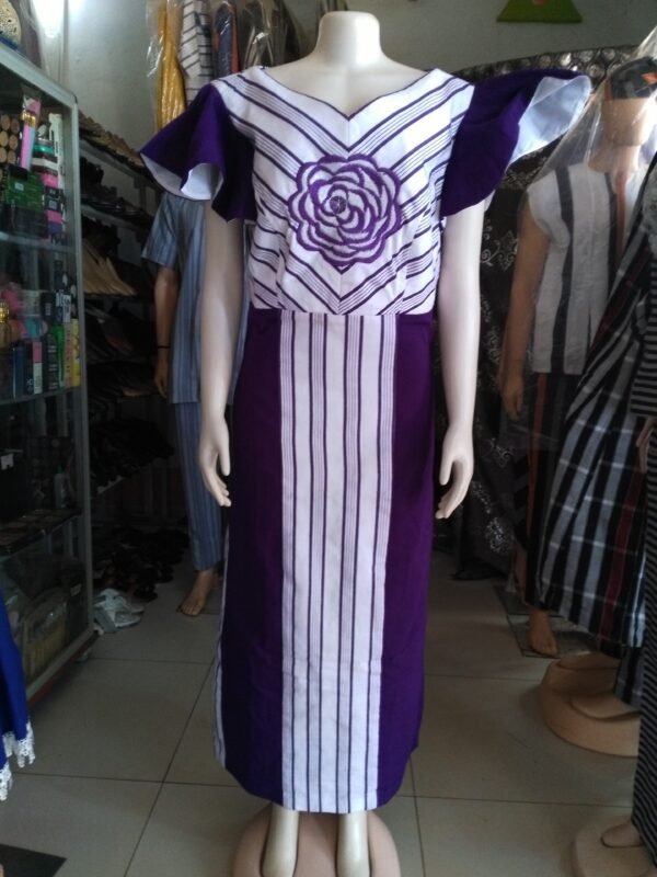 Robe dame en pagne tissé brodé